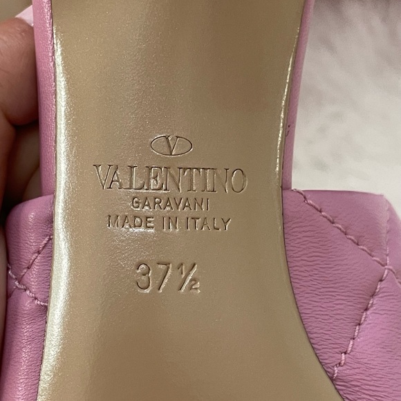 Valentino Garavani Roman Stud slide sandal in nappa quilted leather - Picture 10 of 10